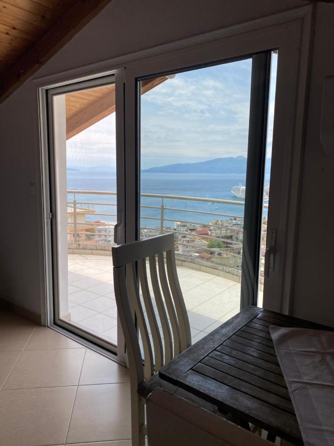L.T. Apartment 5Th Street Sarandë エクステリア 写真