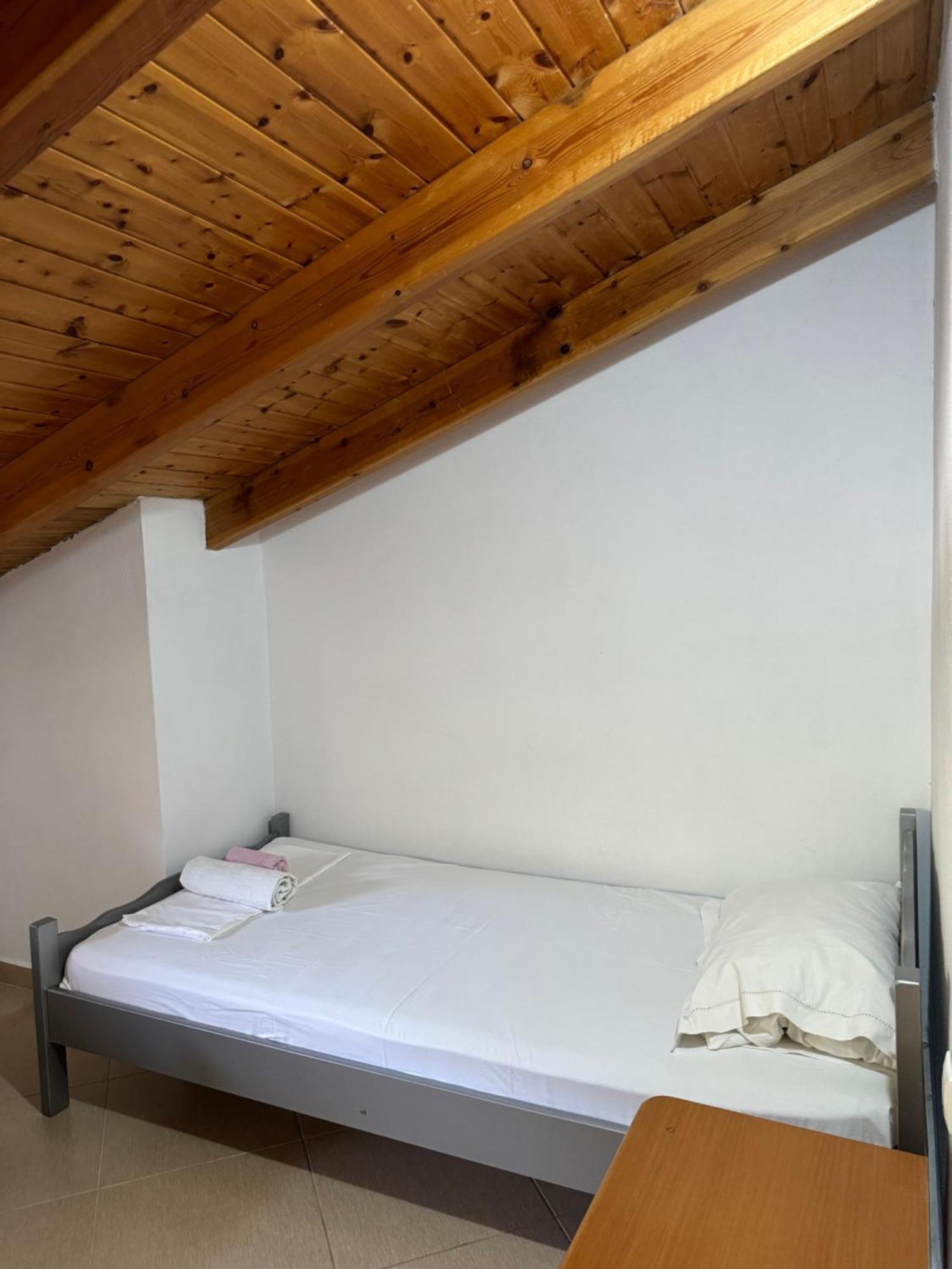 L.T. Apartment 5Th Street Sarandë エクステリア 写真